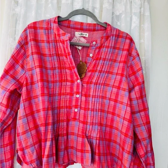 Plaid Button-Up Women's Top - Picture 3 of 8